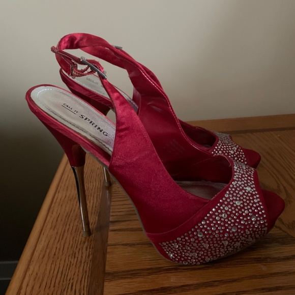 High heels - Picture 2 of 2